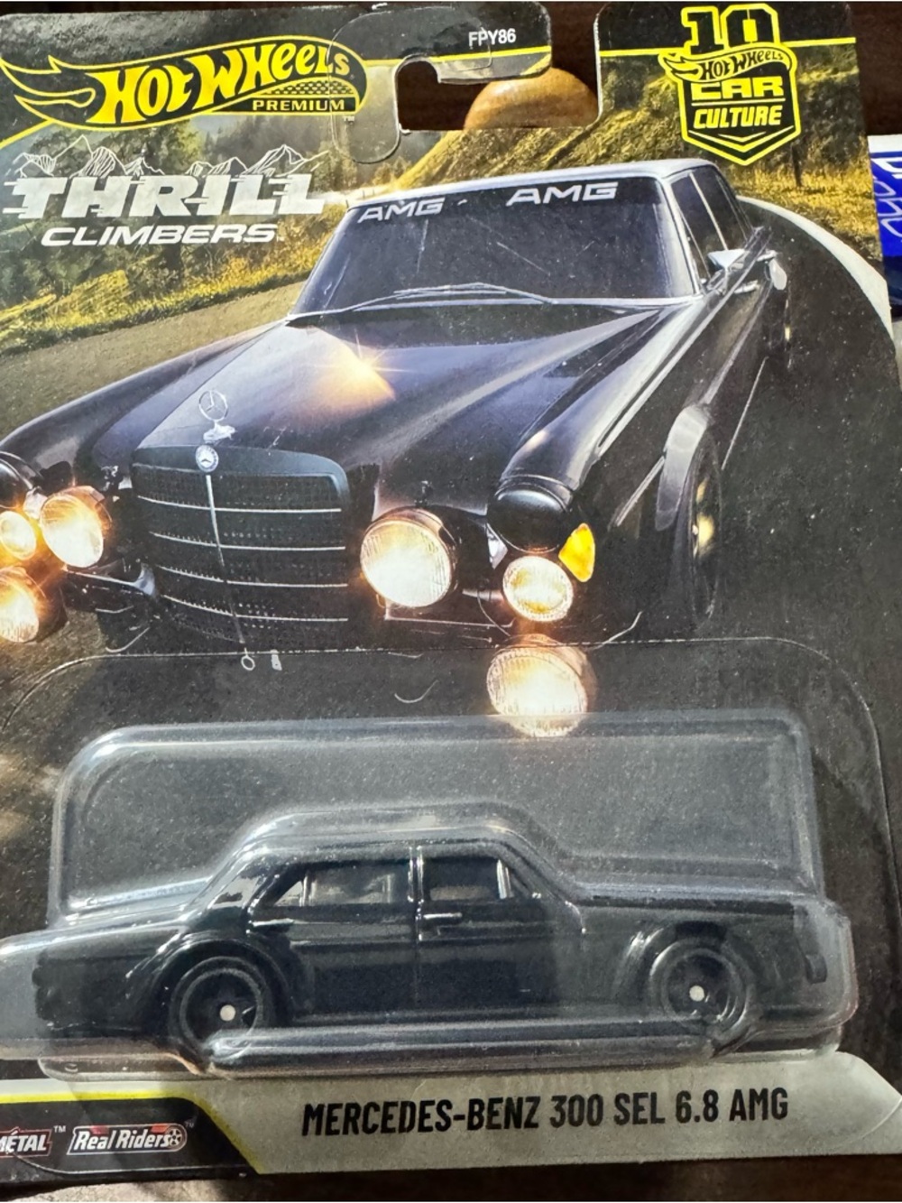 Hot Wheels Premium Mercedes-Benz 300 SEL 6.8 AMG - Black